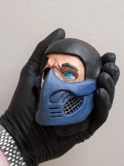 Sub Zero Statue Mini